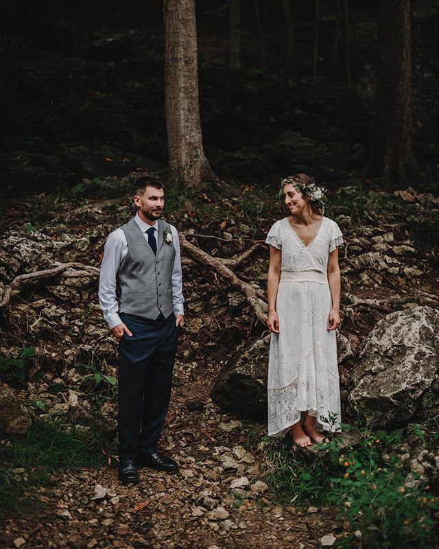 More forest weddings please! There’s something special about being so close to nature and outside. When possible, I always encourage my couples to go outdoors and I’d say it’s always worth it.